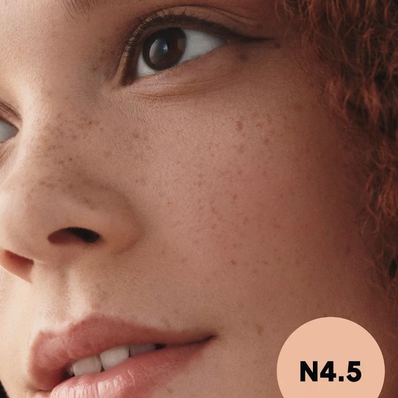 MAC *Bundle* Studio Fix Foundation N4.5 + PUMP *DISCONTINUED* - Picture 2 of 12